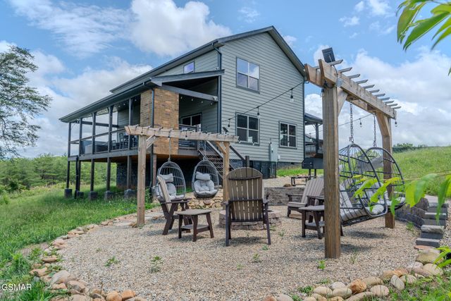 242 Lily Jo Way, Sevierville, TN 37876