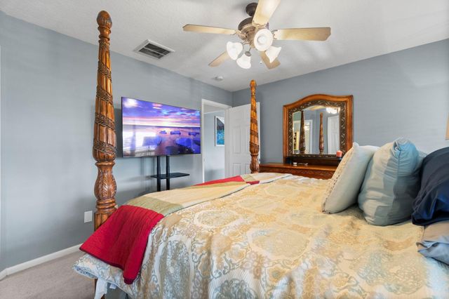 330 Crestmont Street, Point Blank, TX 77364