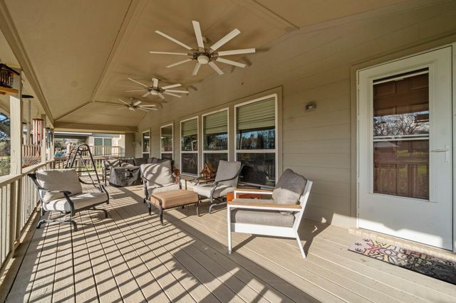 330 Crestmont Street, Point Blank, TX 77364