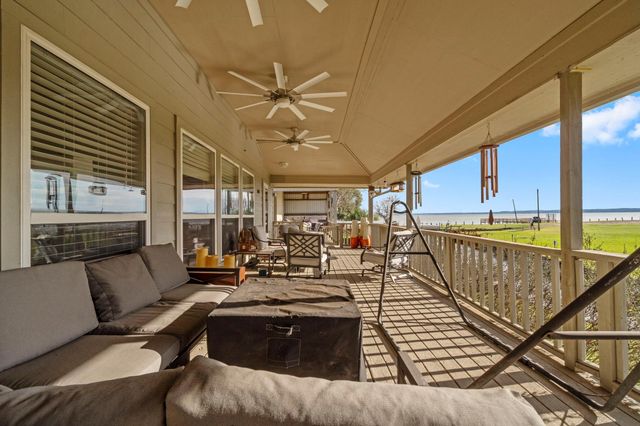 330 Crestmont Street, Point Blank, TX 77364