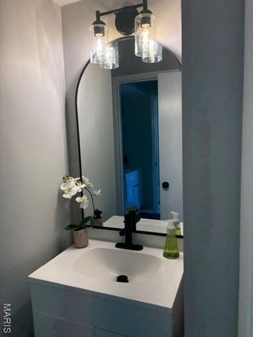 837 Wendevy Court, Ballwin, MO 63011