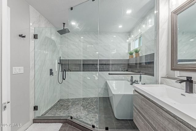 21121 N 63RD Drive, Glendale, AZ 85308