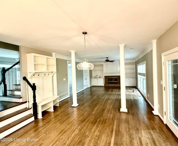 14802 Woodmont Park Pl, Louisville, KY 40245