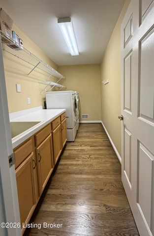 14802 Woodmont Park Pl, Louisville, KY 40245