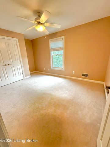 14802 Woodmont Park Pl, Louisville, KY 40245
