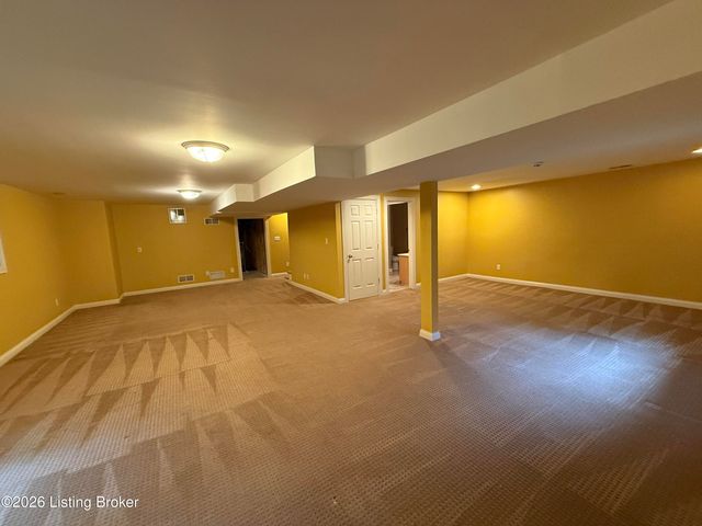 14802 Woodmont Park Pl, Louisville, KY 40245