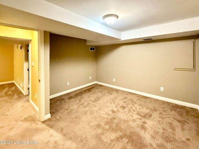 14802 Woodmont Park Pl, Louisville, KY 40245