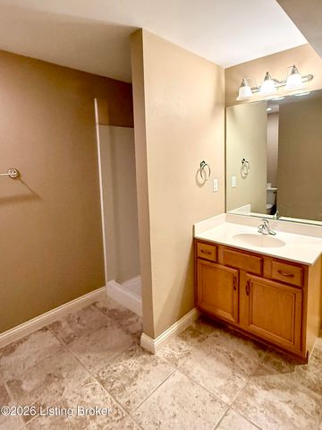 14802 Woodmont Park Pl, Louisville, KY 40245