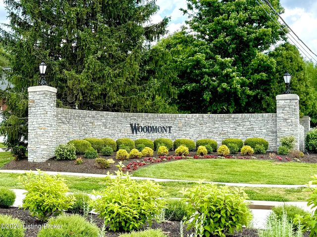 14802 Woodmont Park Pl, Louisville, KY 40245
