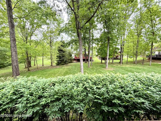 14802 Woodmont Park Pl, Louisville, KY 40245
