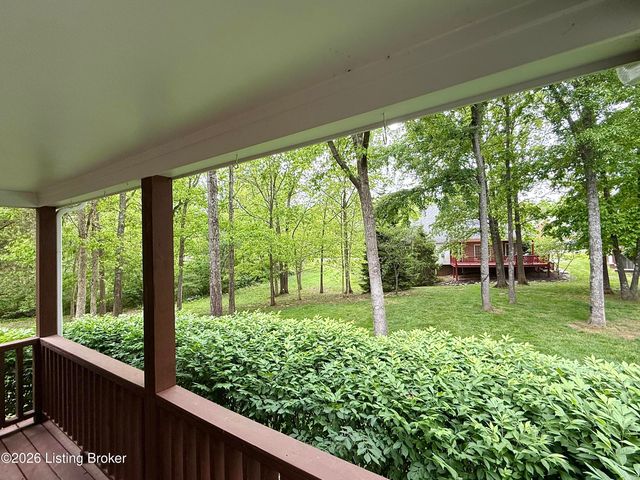 14802 Woodmont Park Pl, Louisville, KY 40245