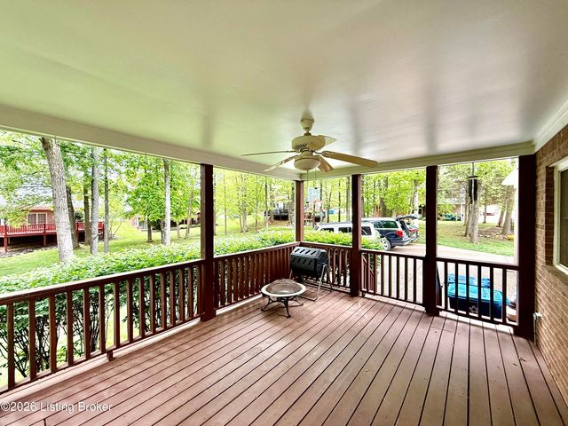 14802 Woodmont Park Pl, Louisville, KY 40245