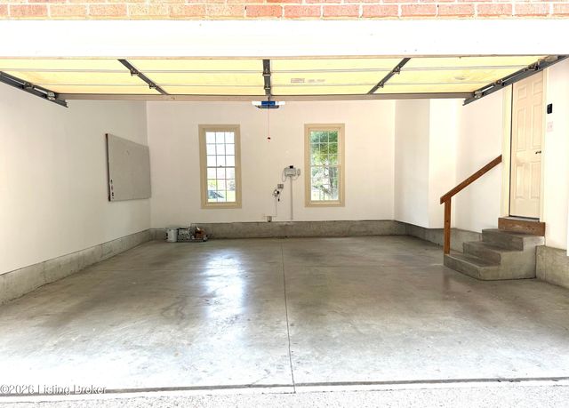 14802 Woodmont Park Pl, Louisville, KY 40245