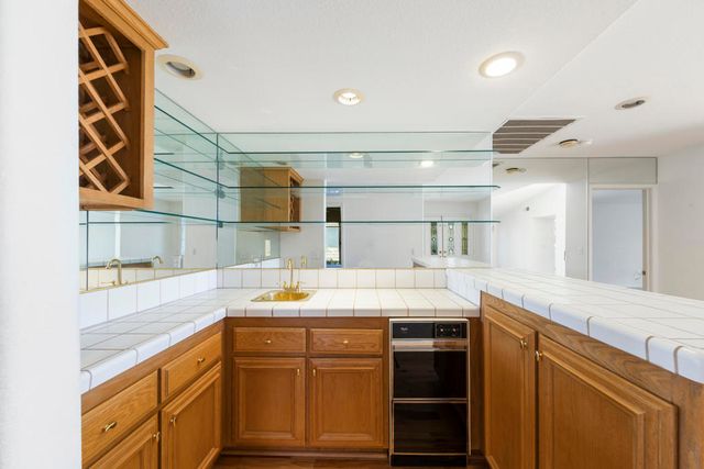 39865 Sweetwater Drive, Palm Desert, CA 92211