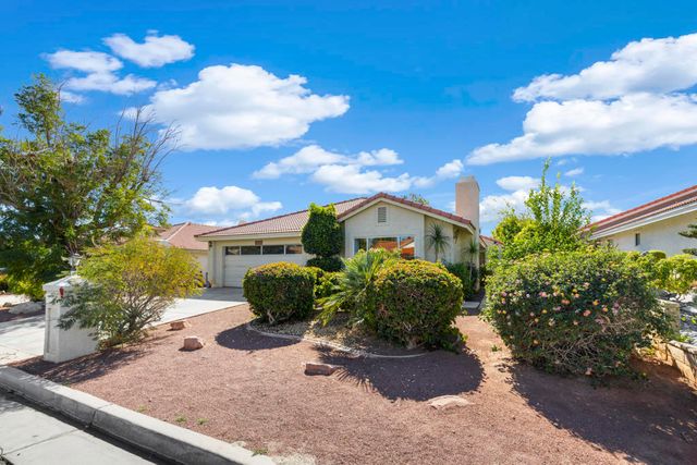 39865 Sweetwater Drive, Palm Desert, CA 92211