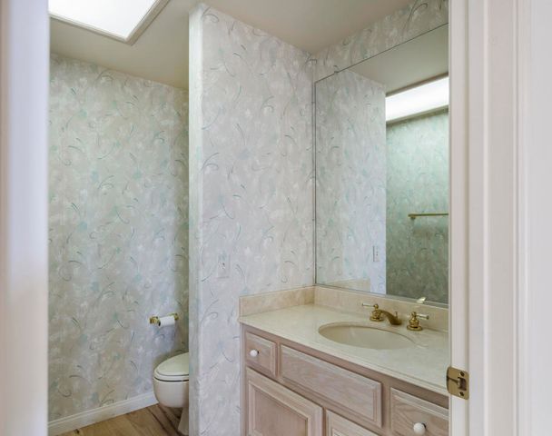 39865 Sweetwater Drive, Palm Desert, CA 92211