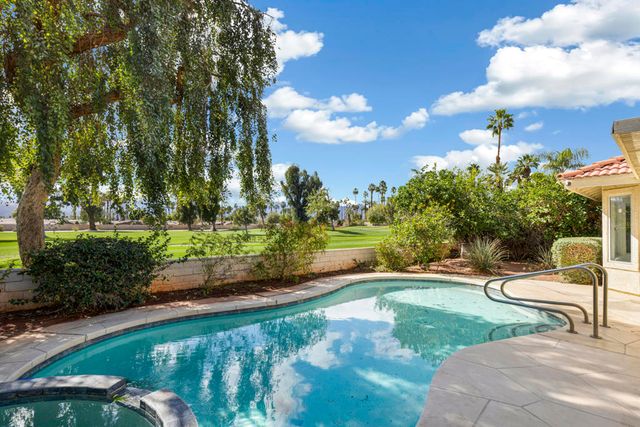 39865 Sweetwater Drive, Palm Desert, CA 92211