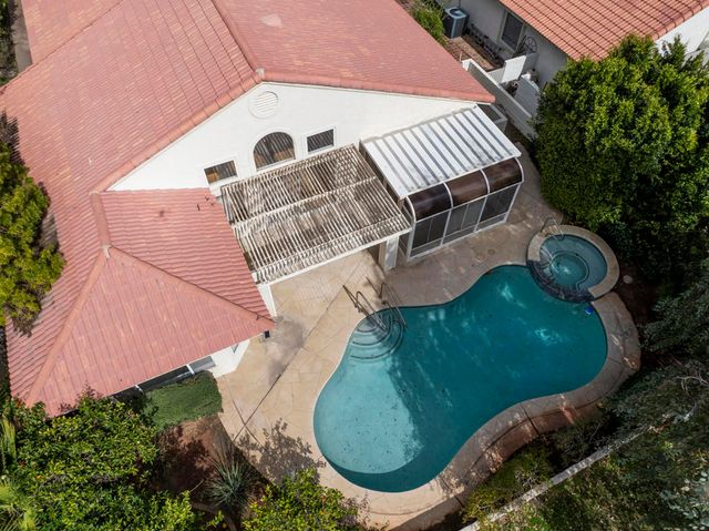 39865 Sweetwater Drive, Palm Desert, CA 92211