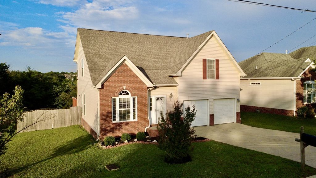 3109 Skinner Dr, Antioch, TN 37013