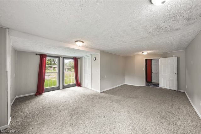 10432 State Route 303, Windham, OH 44288