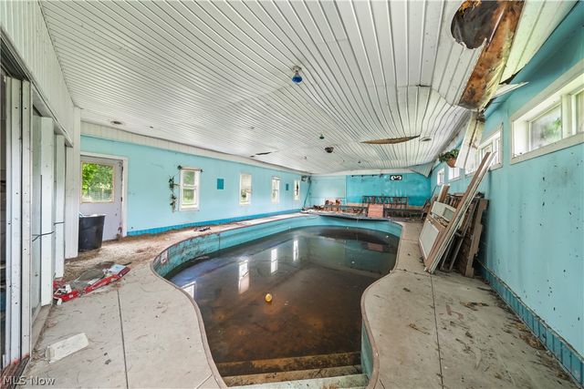 10432 State Route 303, Windham, OH 44288