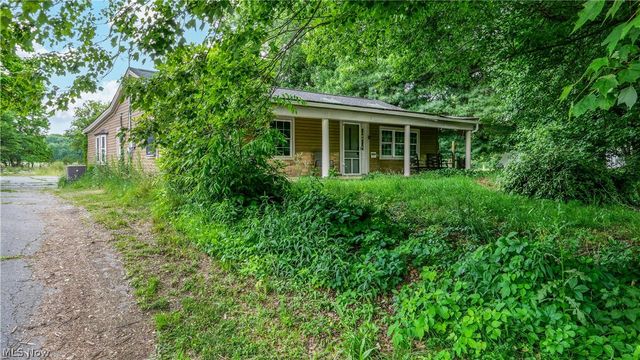 10432 State Route 303, Windham, OH 44288