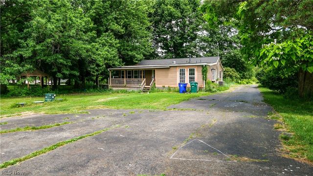 10432 State Route 303, Windham, OH 44288