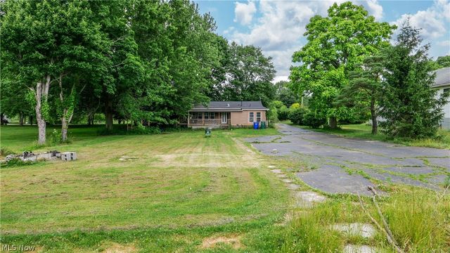 10432 State Route 303, Windham, OH 44288