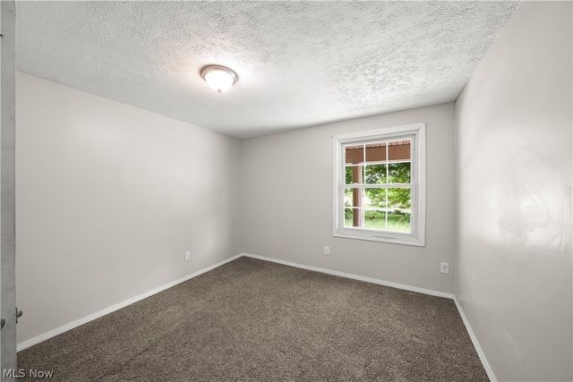 10432 State Route 303, Windham, OH 44288