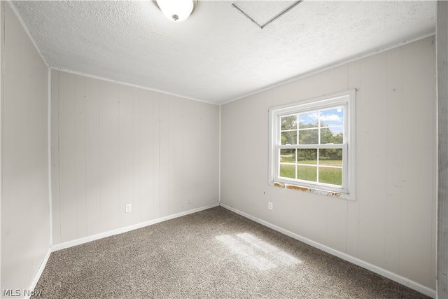 10432 State Route 303, Windham, OH 44288