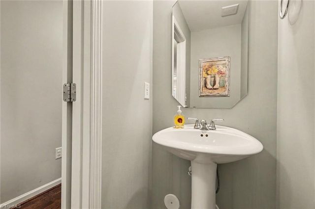 830 Leach Avenue, Thomasville, NC 27360