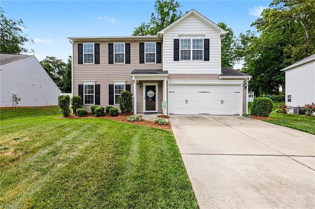 830 Leach Avenue, Thomasville, NC 27360