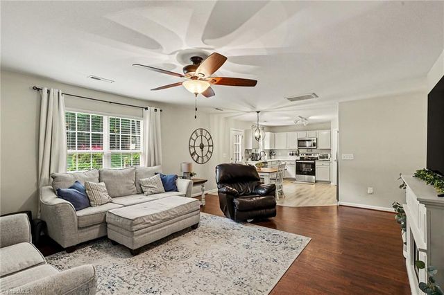 830 Leach Avenue, Thomasville, NC 27360