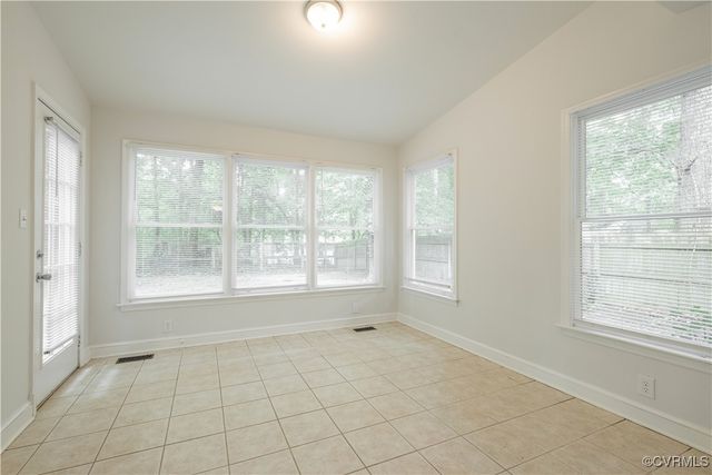 3219 Castlebury Dr, Chester, VA 23831