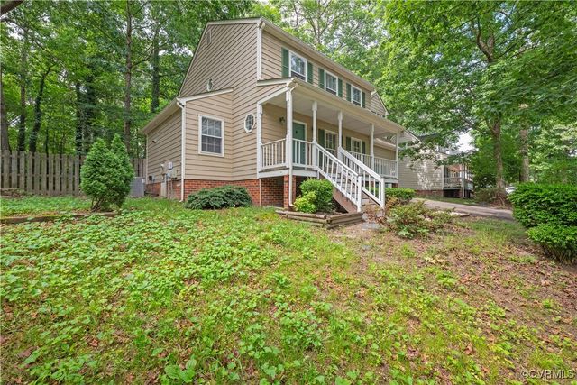 3219 Castlebury Dr, Chester, VA 23831