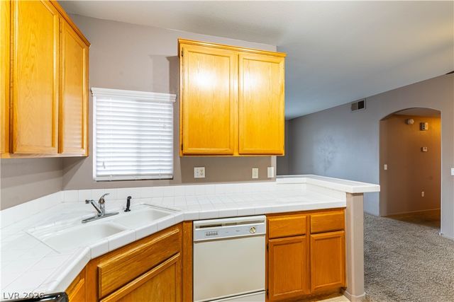 75 North Valle Verde Drive 523, Henderson, NV 89074