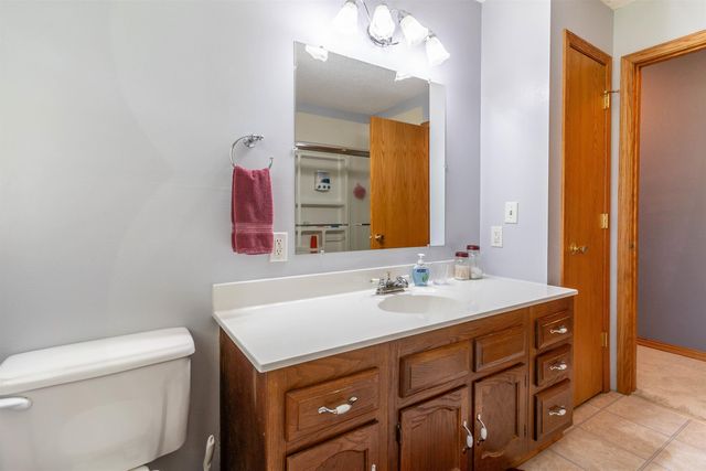2028 Tilbury Road, Waterloo, IA 50701