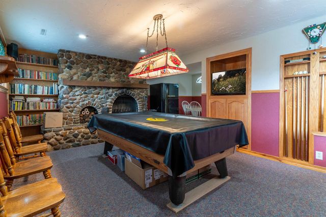 2028 Tilbury Road, Waterloo, IA 50701