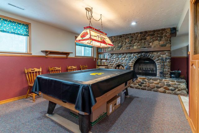 2028 Tilbury Road, Waterloo, IA 50701