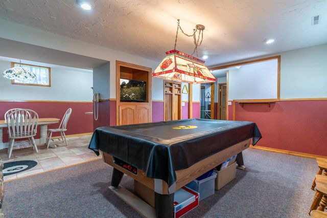 2028 Tilbury Road, Waterloo, IA 50701