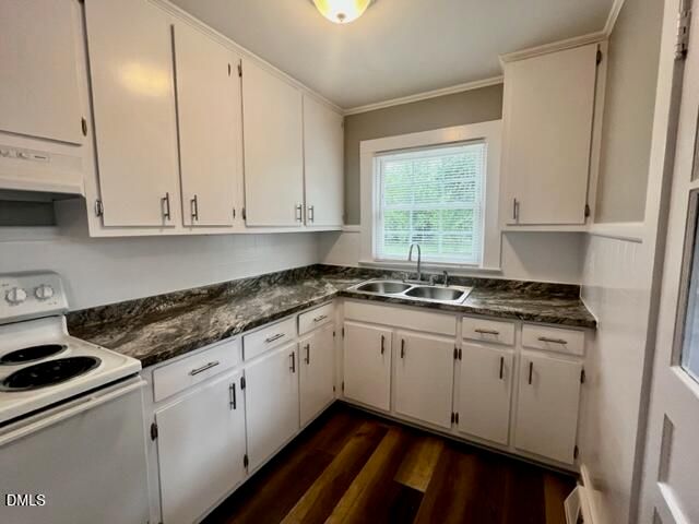 2208 Young Street, Burlington, NC 27215
