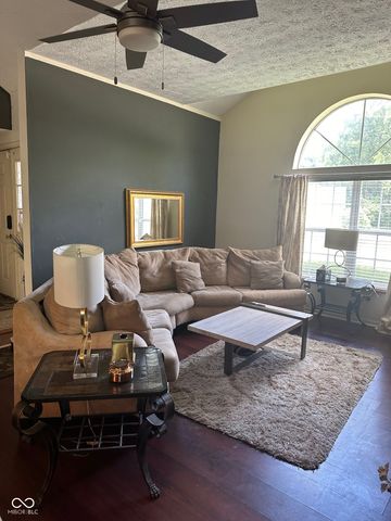 11155 Baywood Lane, Indianapolis, IN 46236