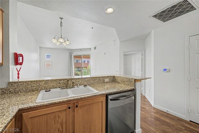 15 East Agate Avenue 406, Las Vegas, NV 89123