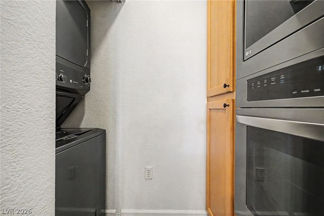 15 East Agate Avenue 406, Las Vegas, NV 89123