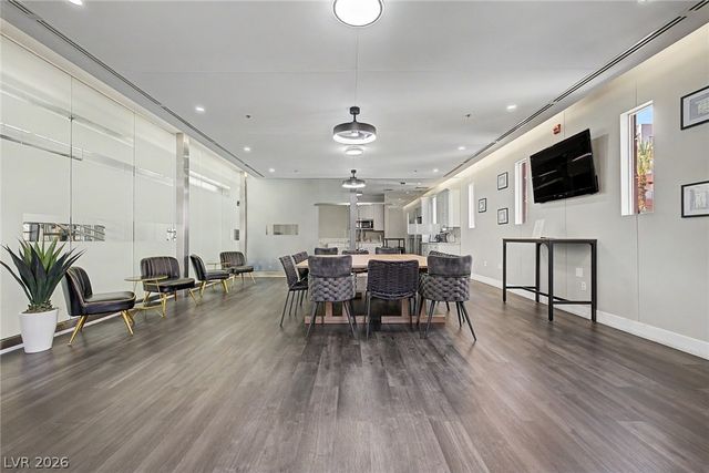 15 East Agate Avenue 406, Las Vegas, NV 89123