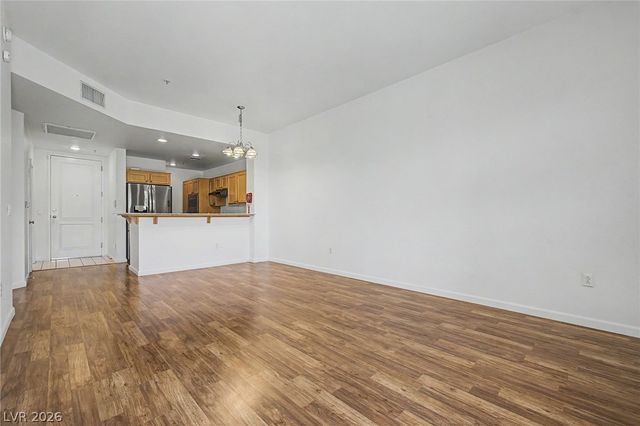 15 East Agate Avenue 406, Las Vegas, NV 89123