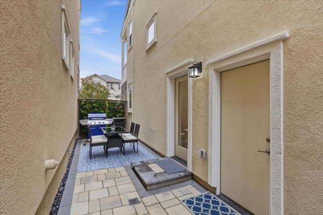 7168 Carneros Lane, Dublin, CA 94568