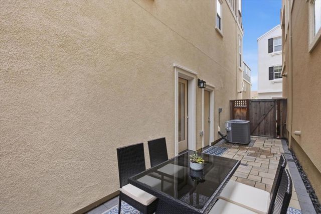 7168 Carneros Lane, Dublin, CA 94568
