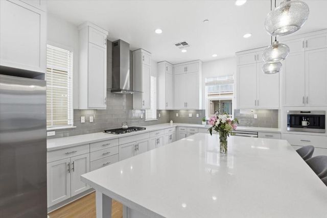 7168 Carneros Lane, Dublin, CA 94568