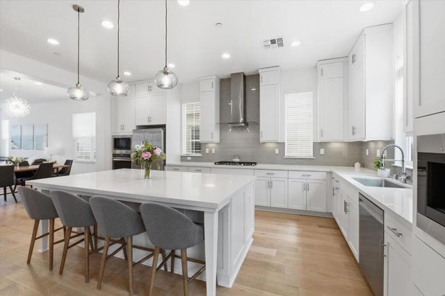 7168 Carneros Lane, Dublin, CA 94568